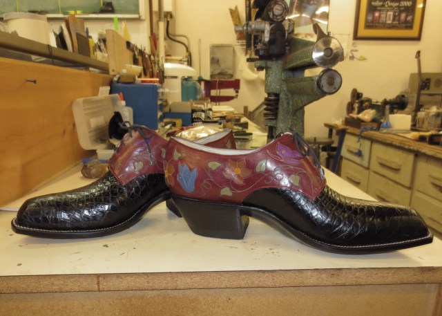 Cowboy boot shoes...should we call them shoots?