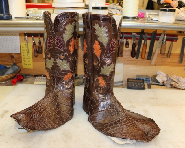 Oak leaf boots